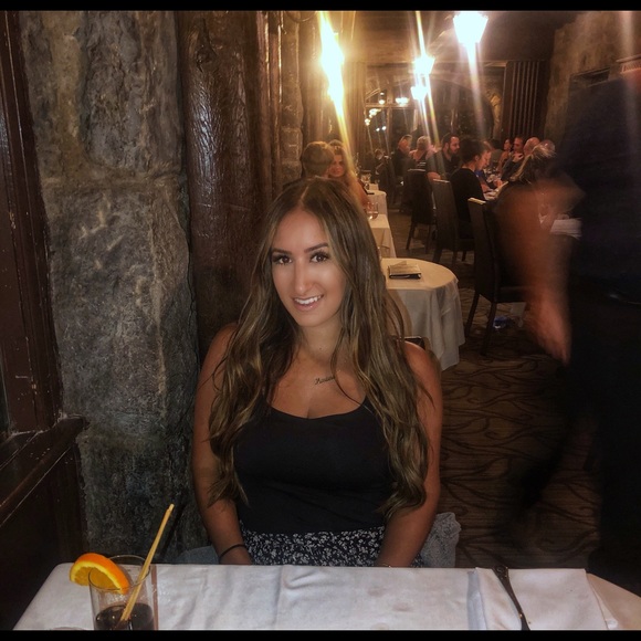 Meet your Posher, Martina - Picture 1 of 1